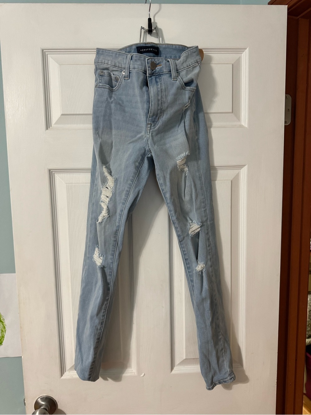Aeropostale Outfitters Pale Blue Ripped Skinny Jeans